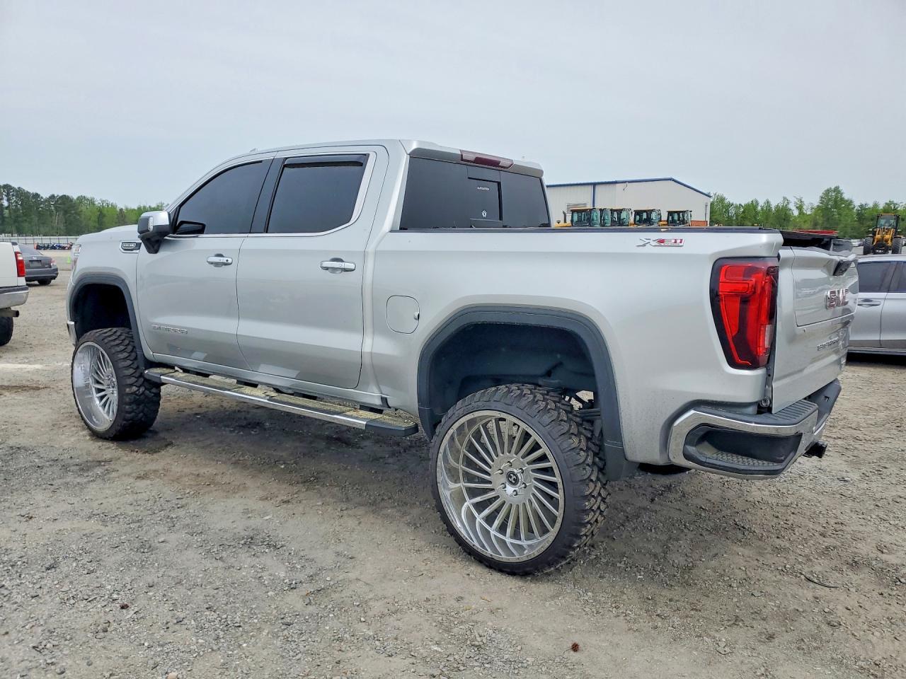 2021 GMC Sierra K1500 Slt - Image 2