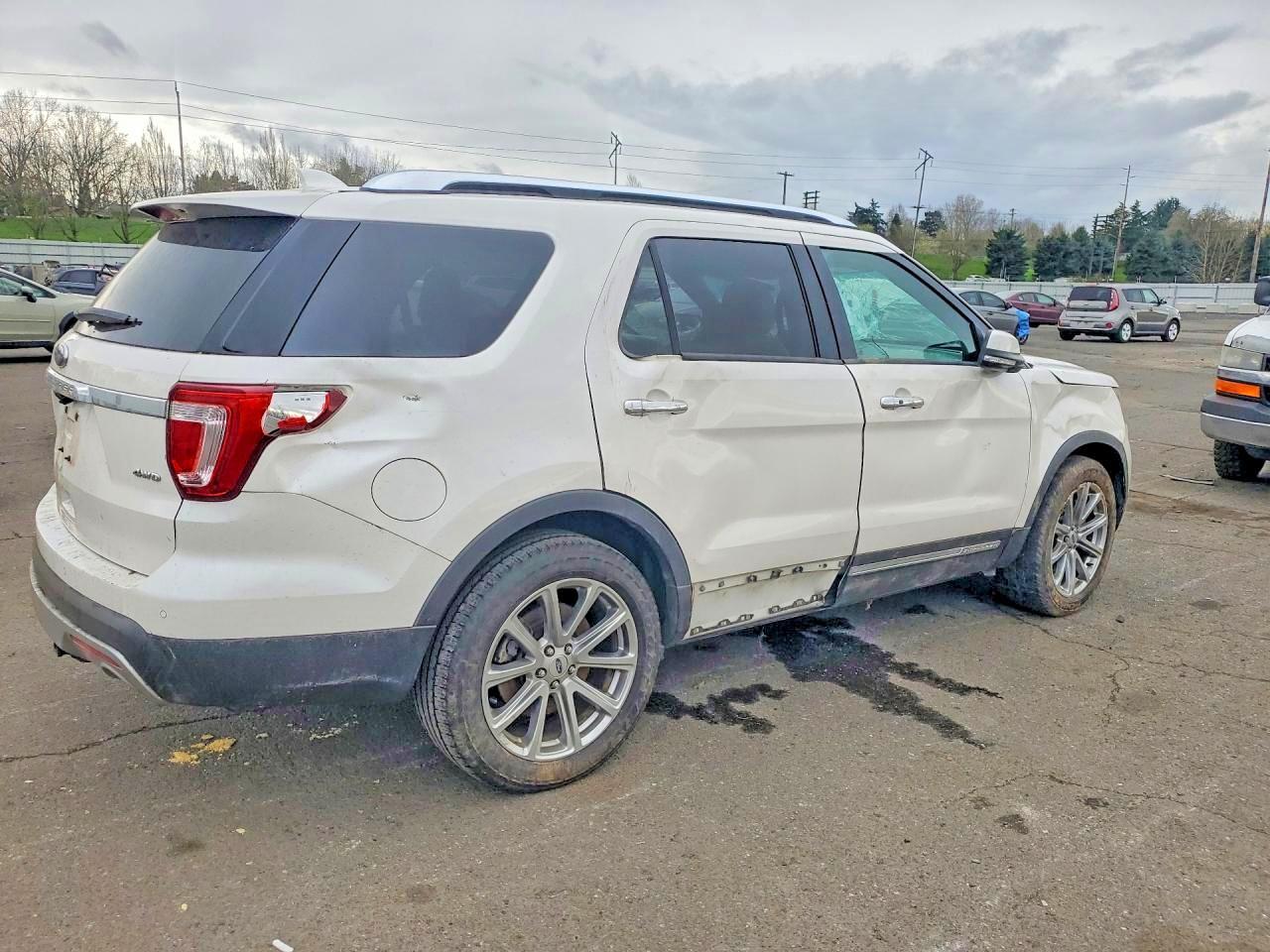 2016 Ford Explorer Limited - Фото 3
