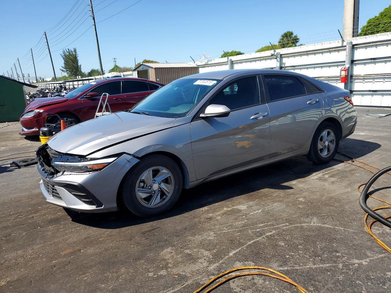 2024 Hyundai Elantra Se