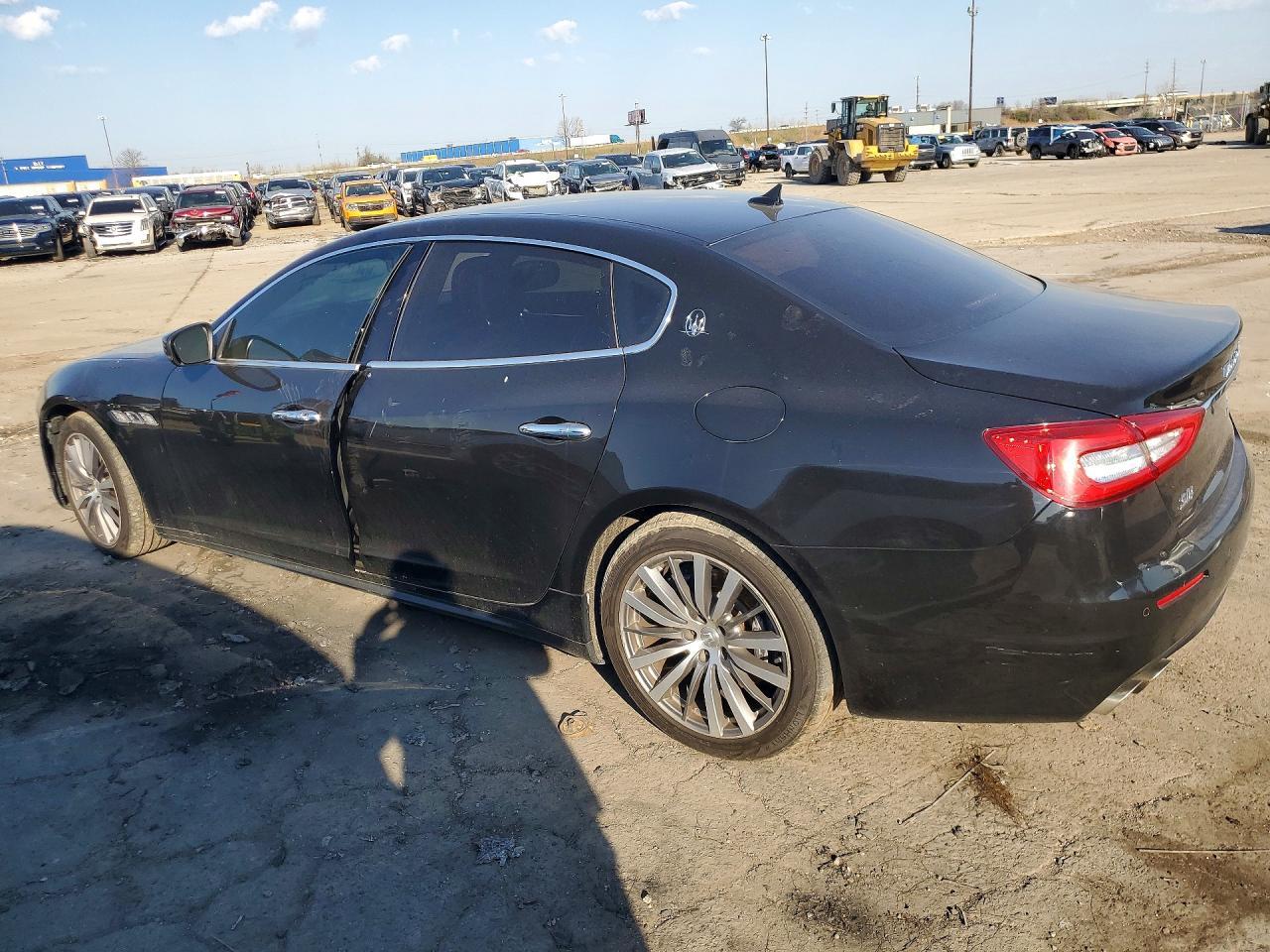2017 Maserati Quattroporte S - Фото 2