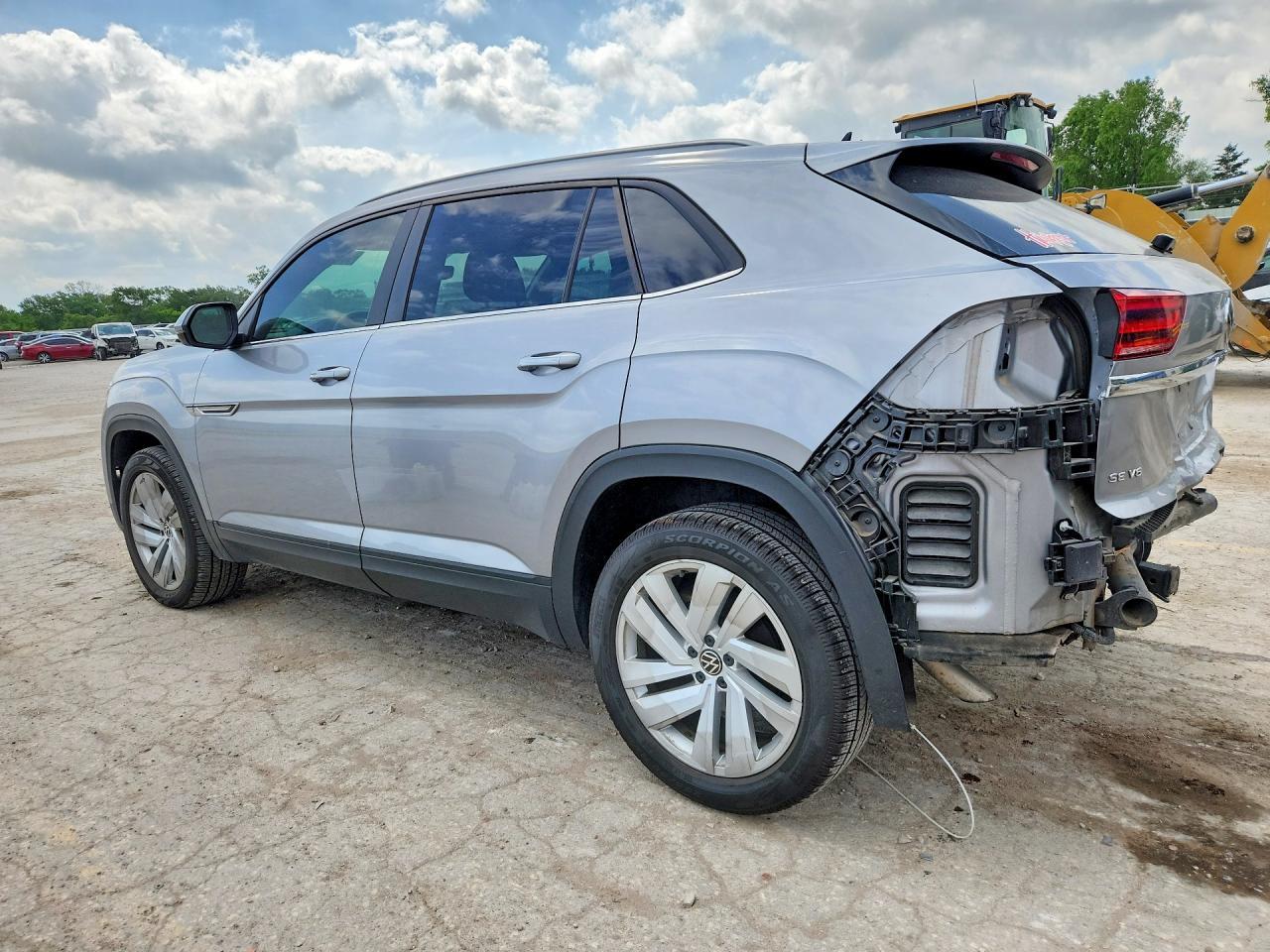 2020 Volkswagen Atlas Cross Sport Se - Фото 2