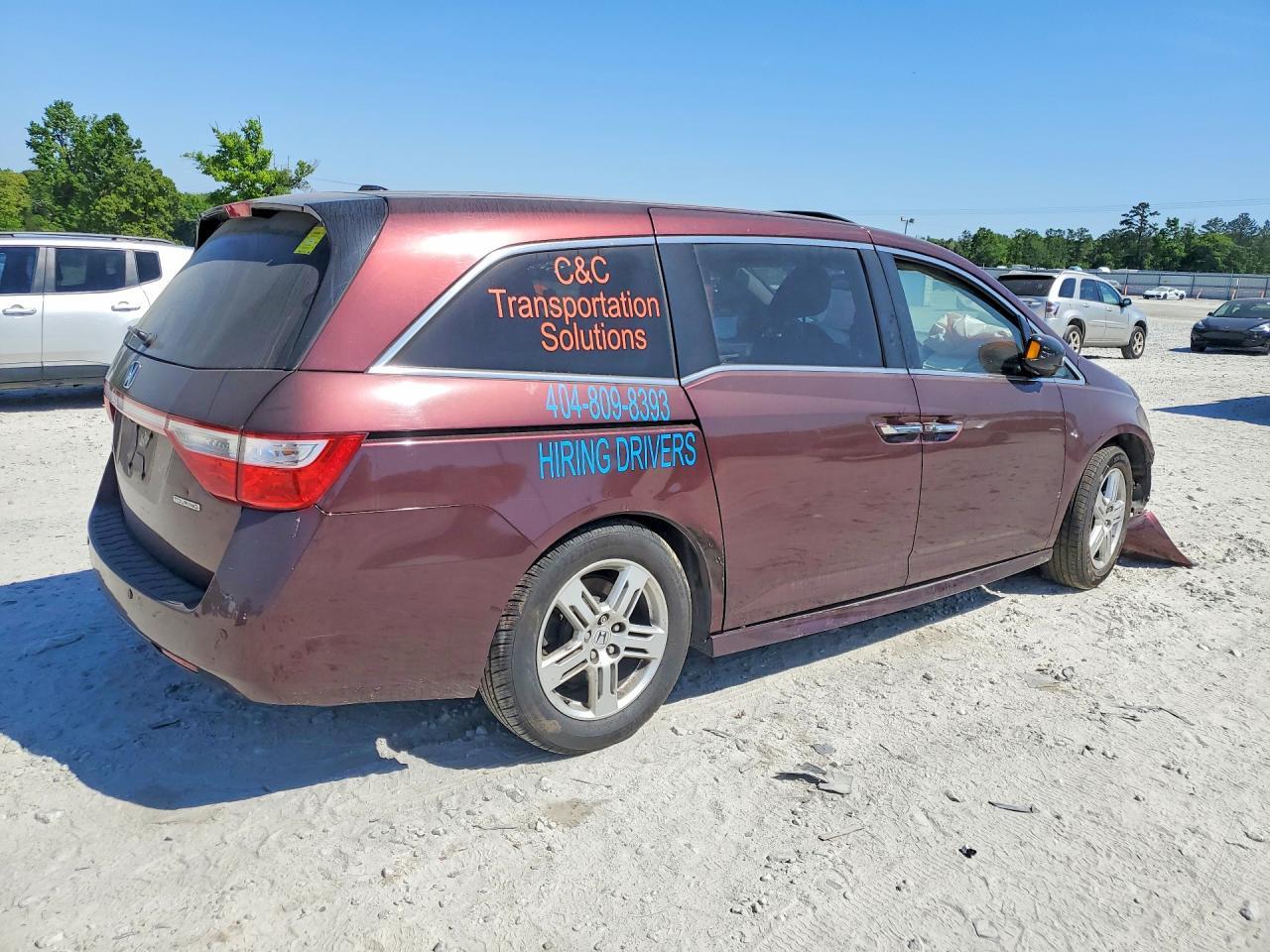 2012 Honda Odyssey Touring - Image 3