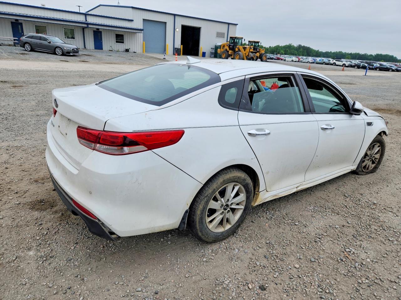2018 Kia Optima Lx - Фото 3