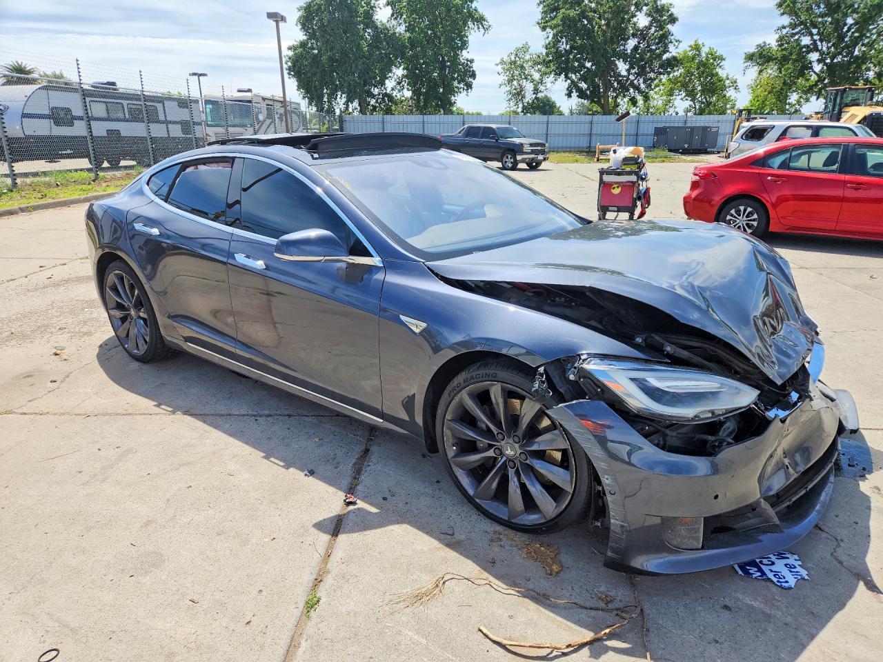2016 Tesla Model S - Фото 4