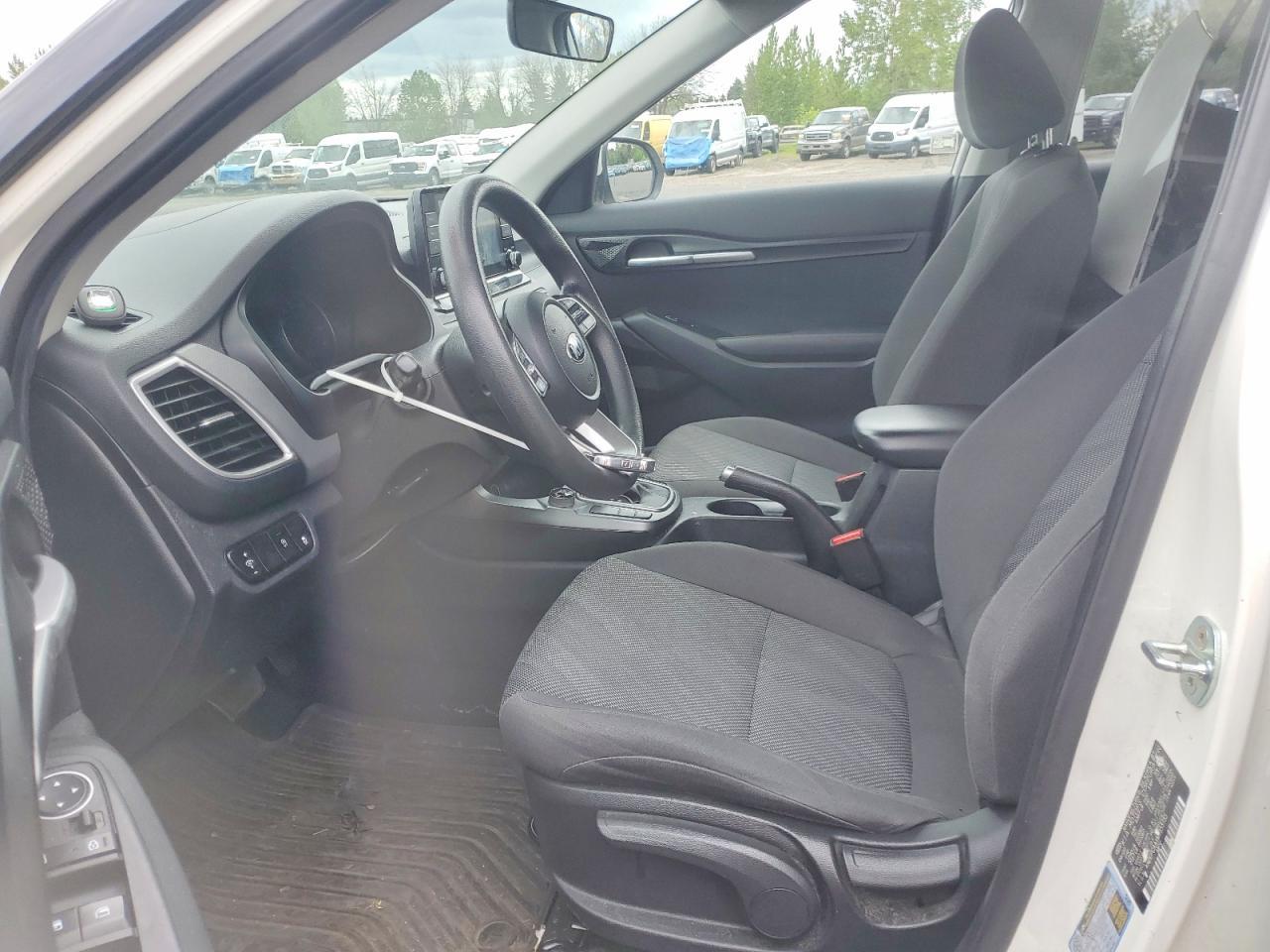 2022 Kia Seltos Lx - Image 7