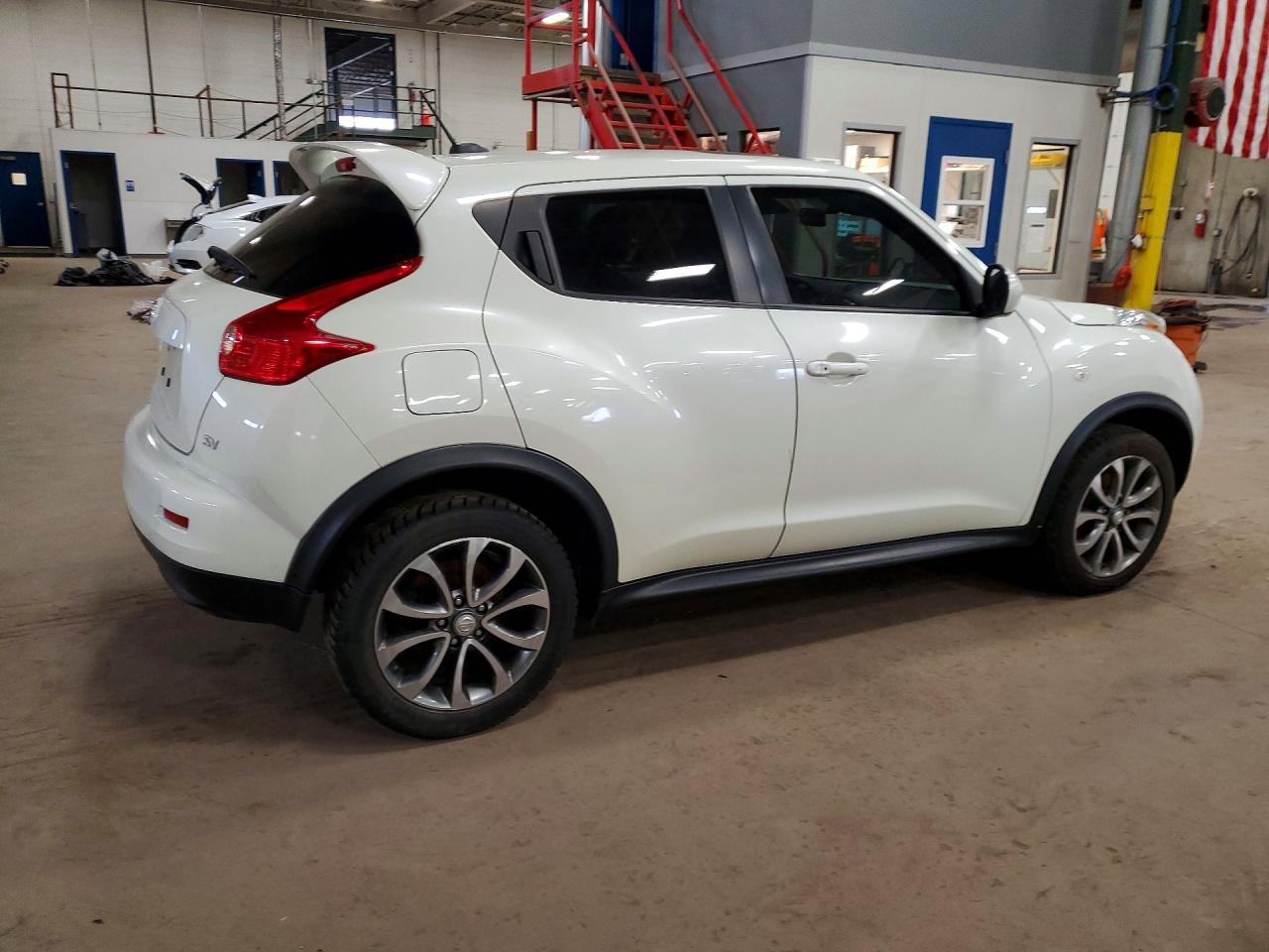 2011 Nissan Juke S - Image 3
