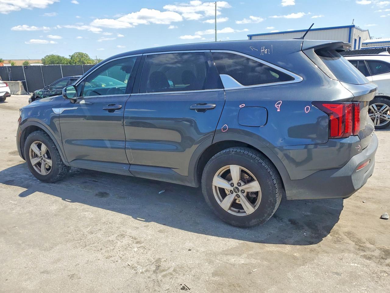 2022 Kia Sorento Lx - Фото 2