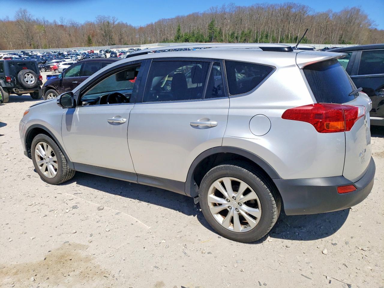 2015 Toyota Rav4 Limited - Фото 2