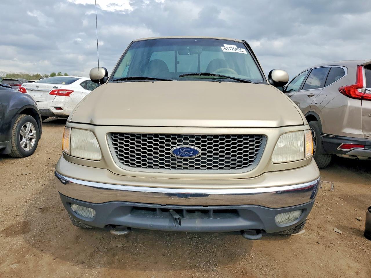 2004 Ford F150 - Image 5