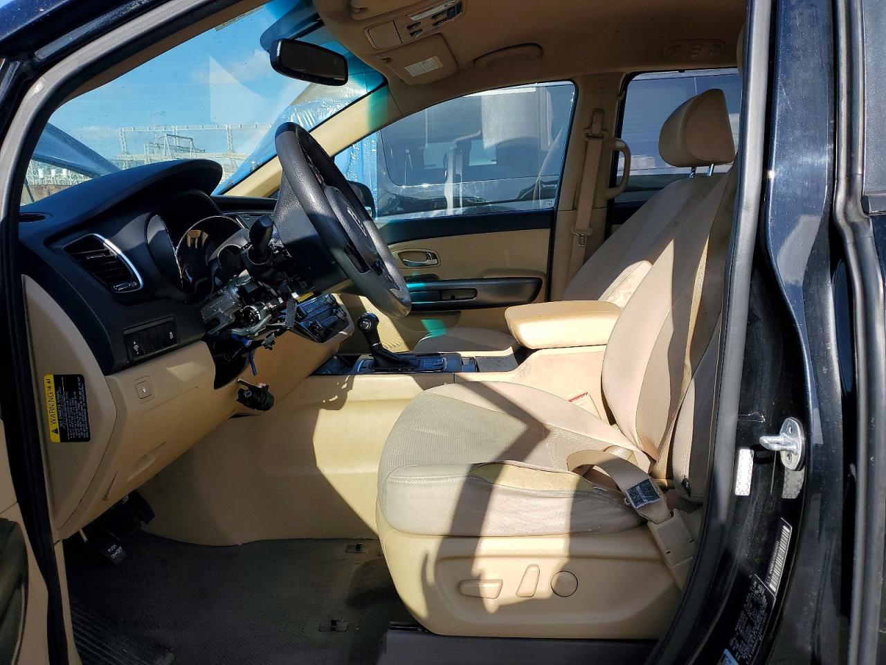 2016 Kia Sedona Lx - Image 7