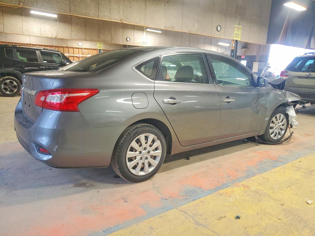 2018 Nissan Sentra S - Фото 3