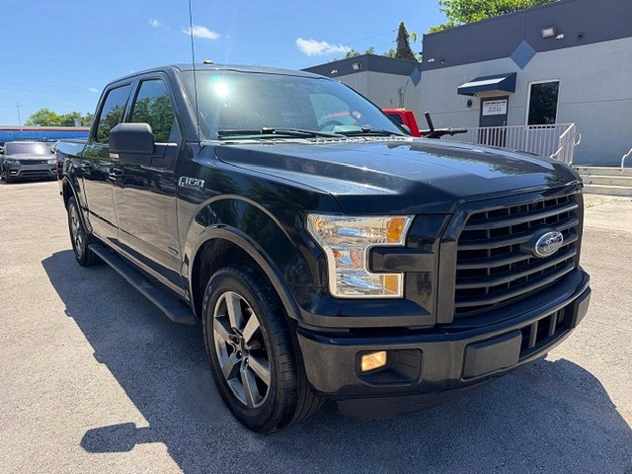 2016 Ford F150 Supercrew - Image 4