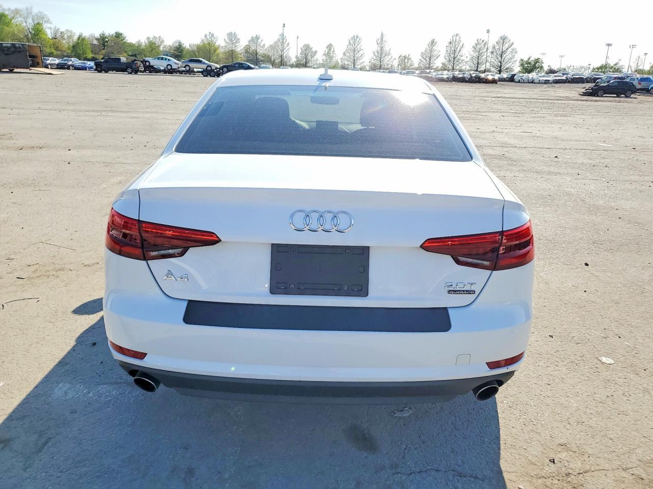 2017 Audi A4 Premium - Фото 6