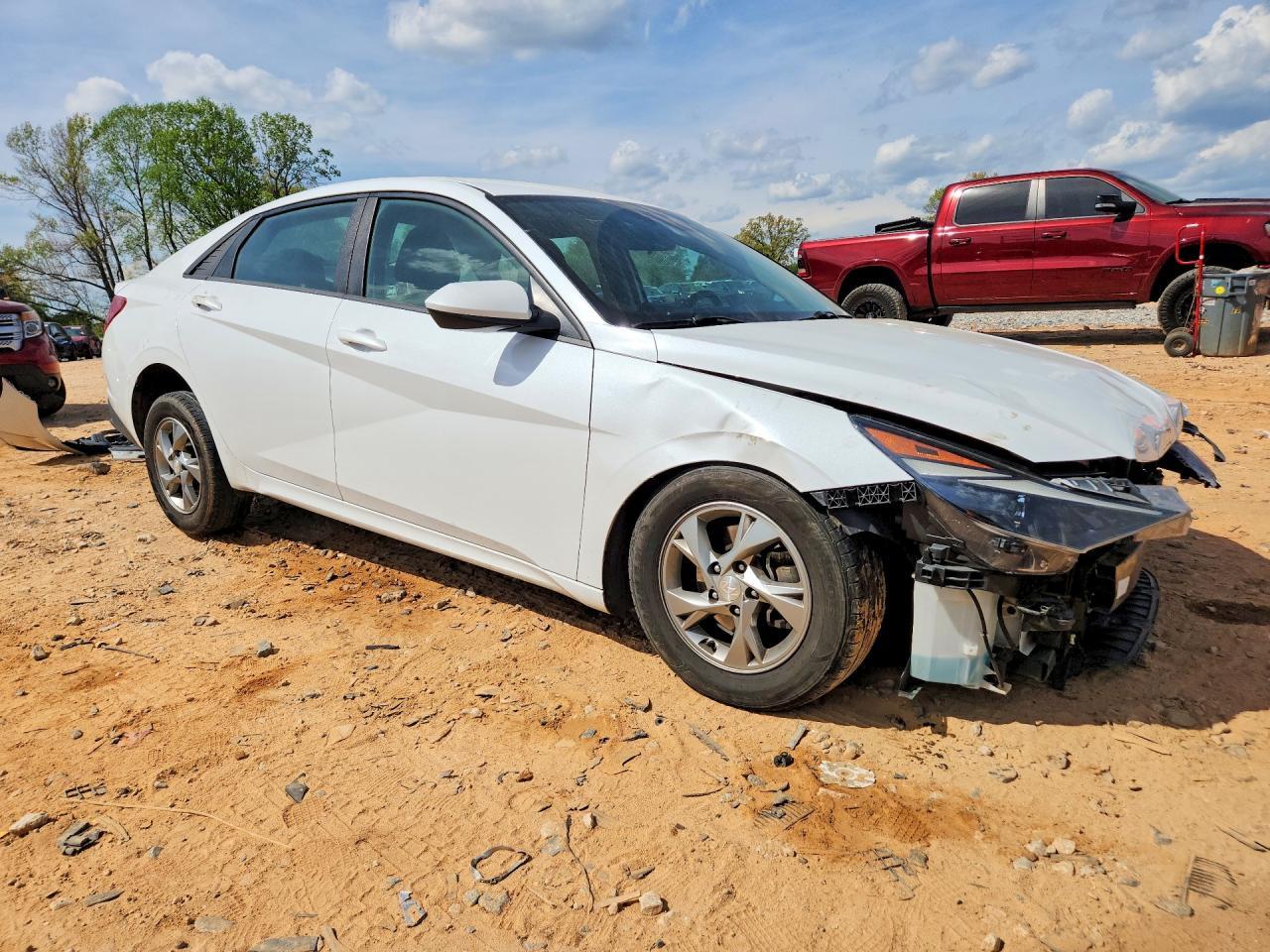 2021 Hyundai Elantra Se - Фото 4