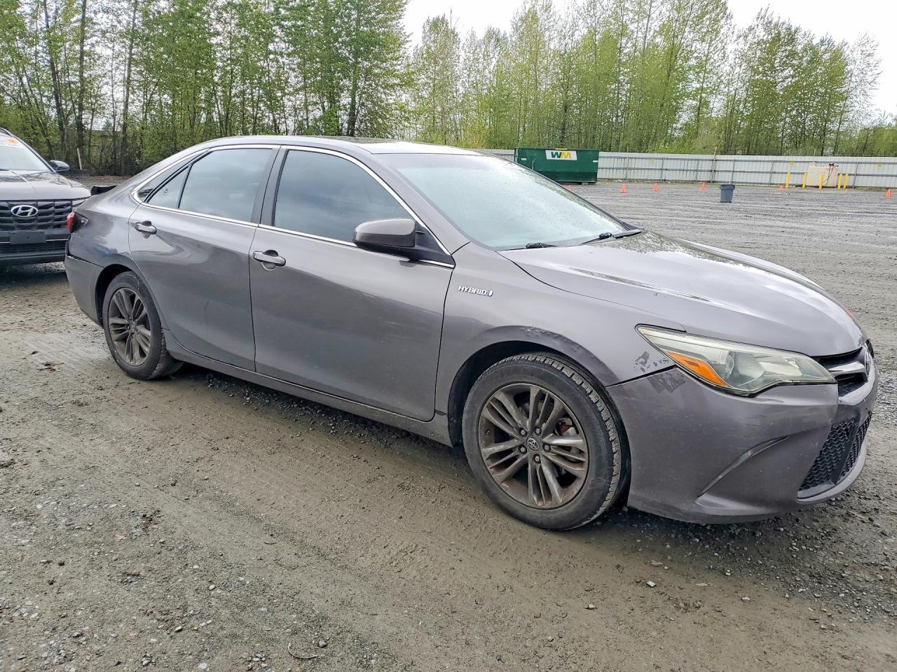 2016 Toyota Camry Hybrid Se - Image 4
