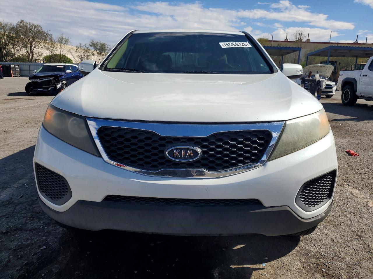 2012 Kia Sorento Lx - Image 5