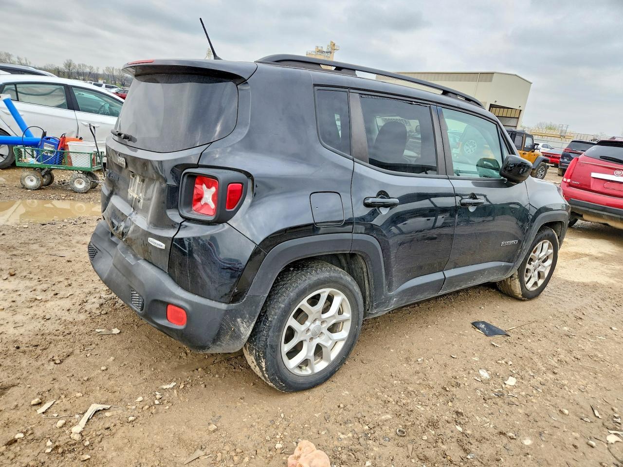 2015 Jeep Renegade Latitude - Фото 3