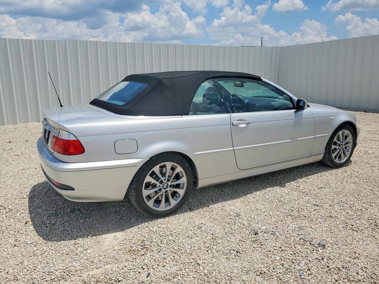 2006 BMW 330 Ci - Image 3