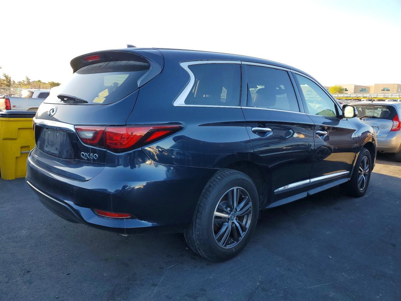 2018 Infiniti Qx60 - Image 3