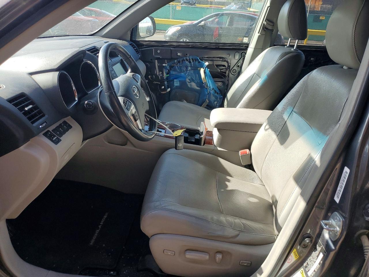 2012 Toyota Highlander Limited - Image 7