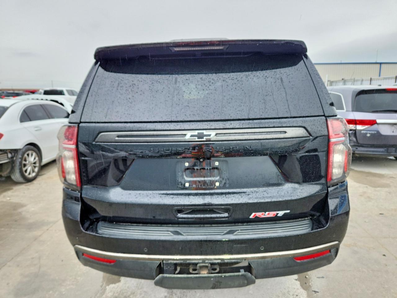 2021 Chevrolet Suburban C1500 Rst - Image 6