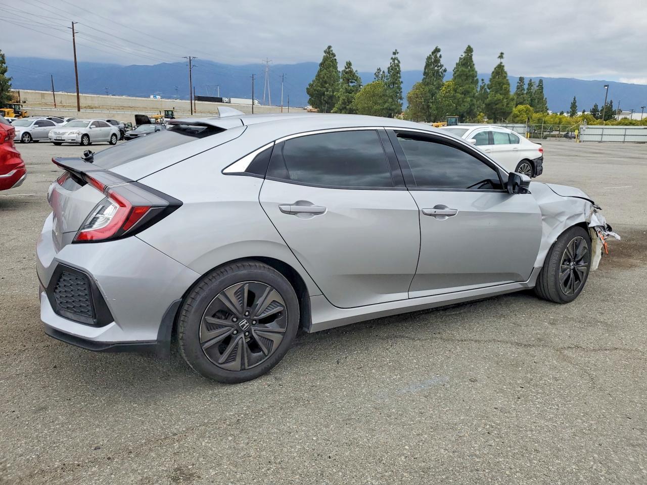 2019 Honda Civic Ex - Image 3