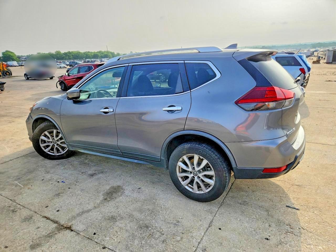 2020 Nissan Rogue Sv - Фото 2