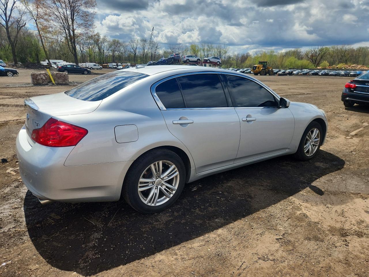 2013 Infiniti G37 Sedan X - Image 3