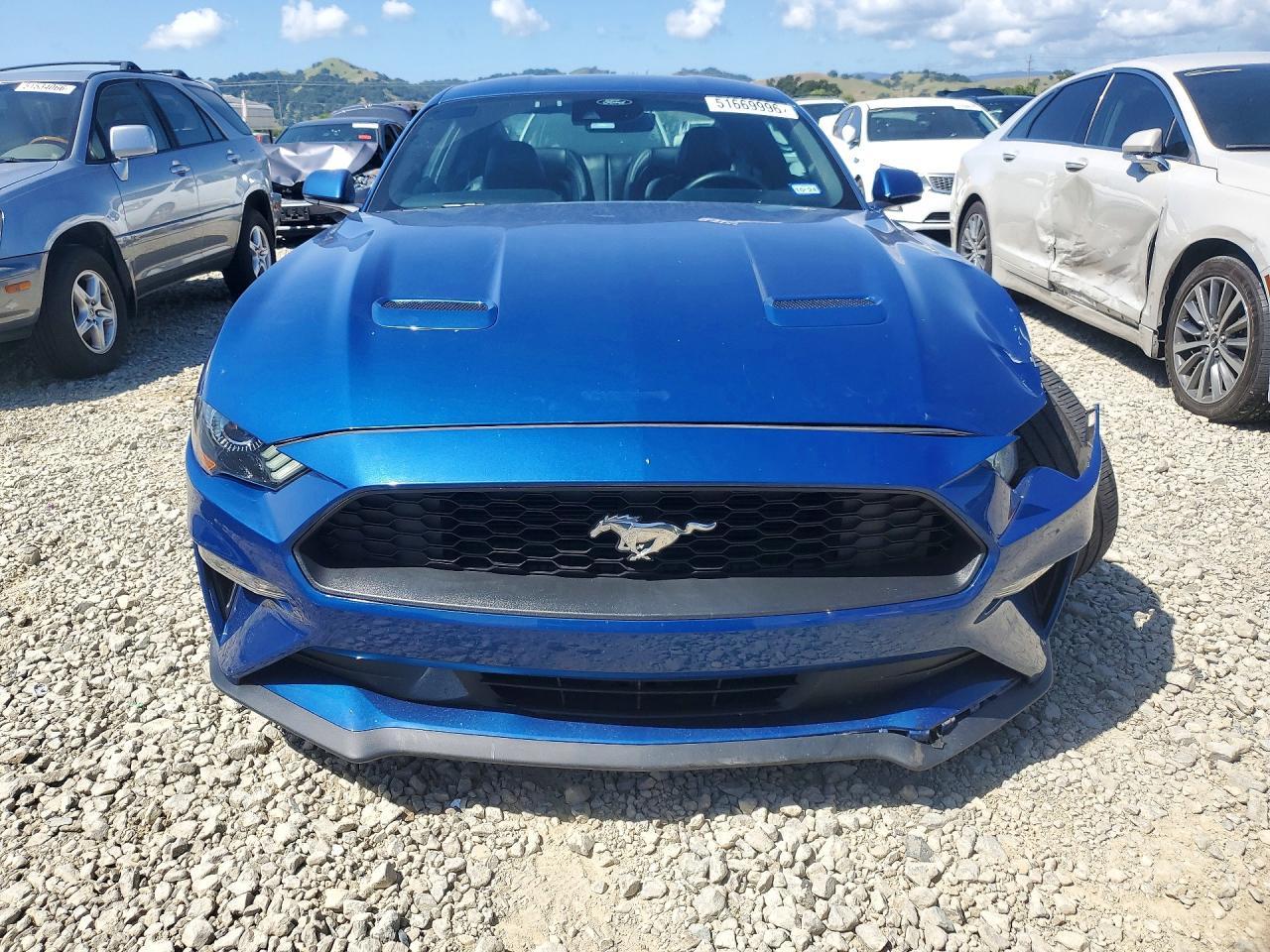 2022 Ford Mustang - Фото 5