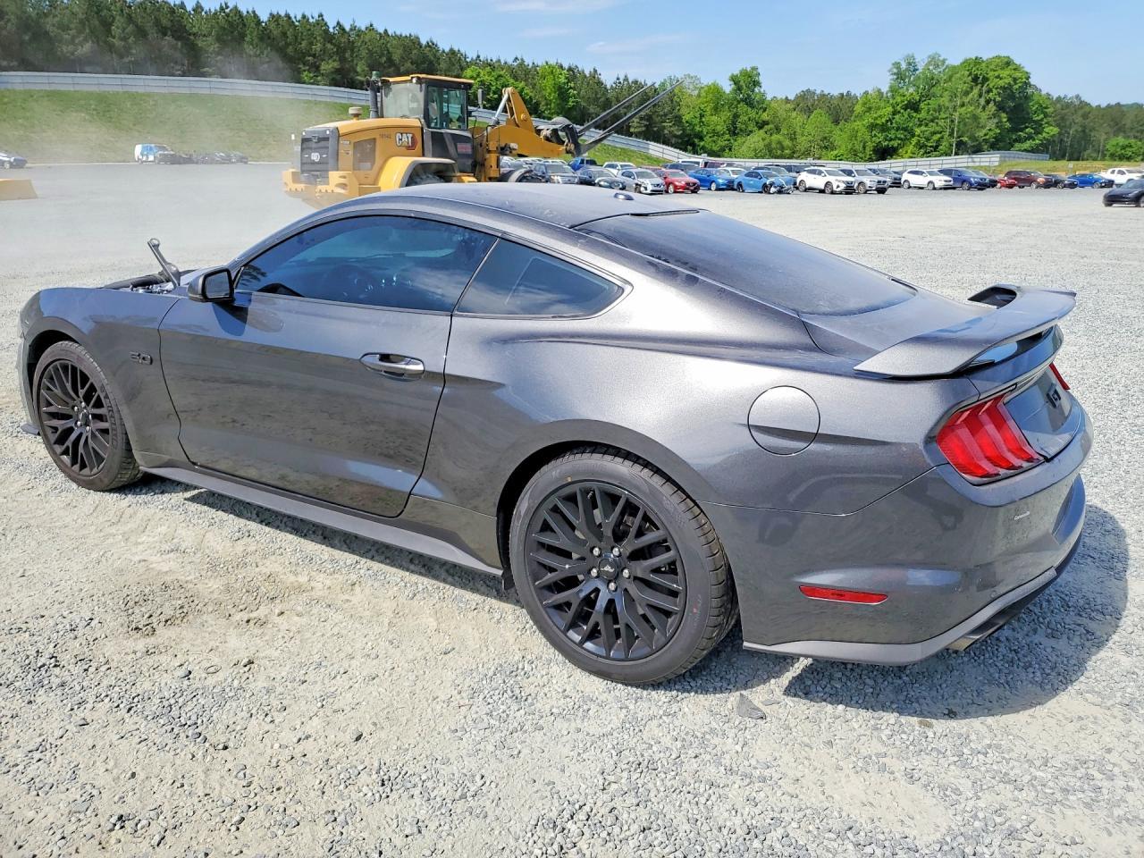 2020 Ford Mustang Gt - Фото 2
