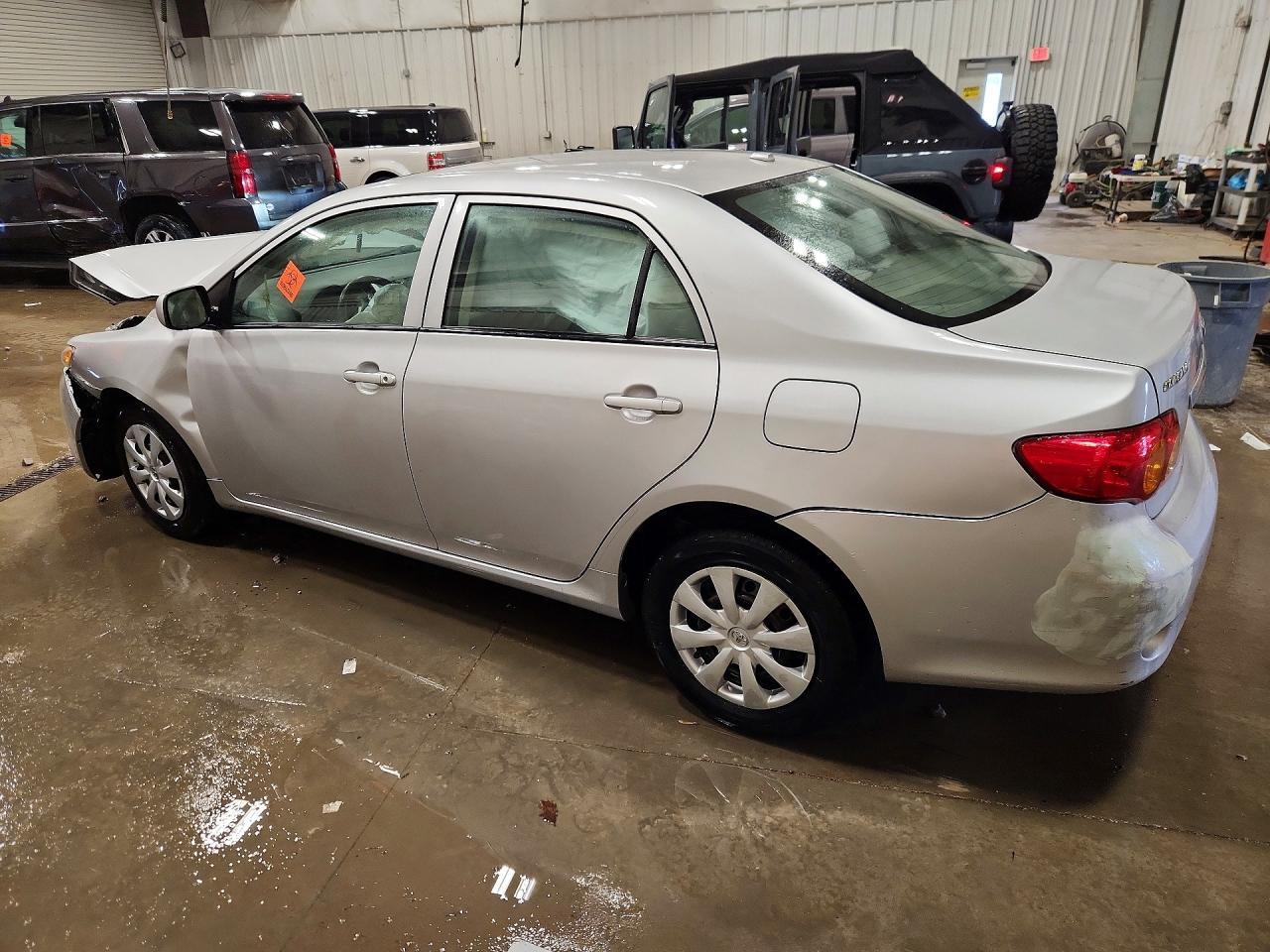 2010 Toyota Corolla Le - Image 2
