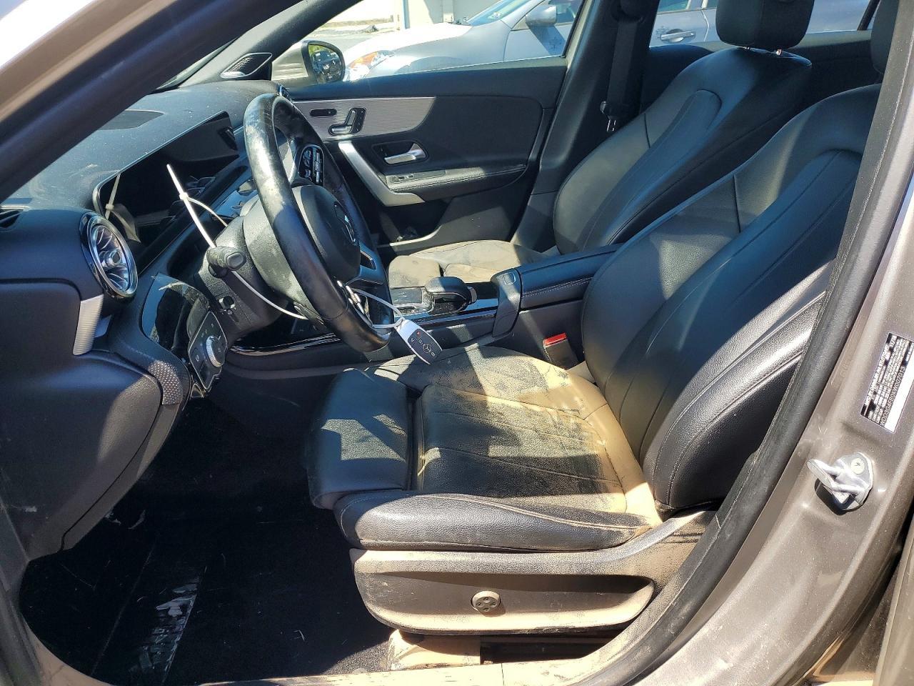 2019 Mercedes-Benz A 220 4Matic - Image 7