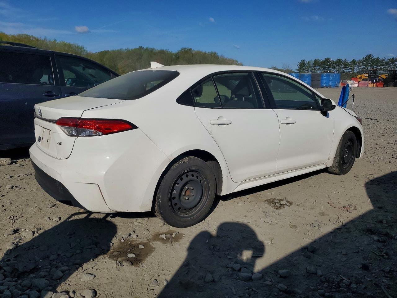 2024 Toyota Corolla Le - Фото 3