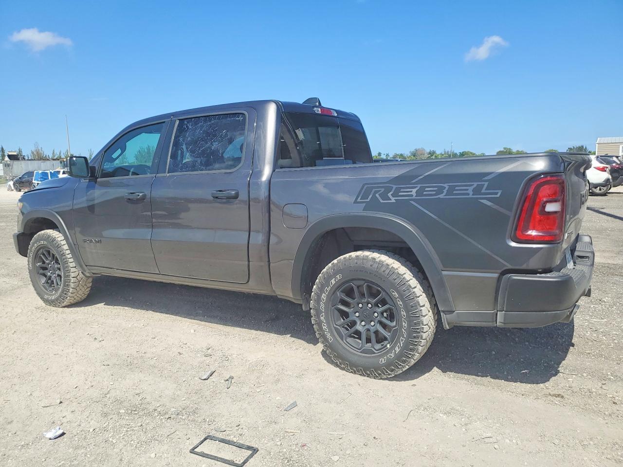 2026 Ram 1500 Rebel - Фото 2