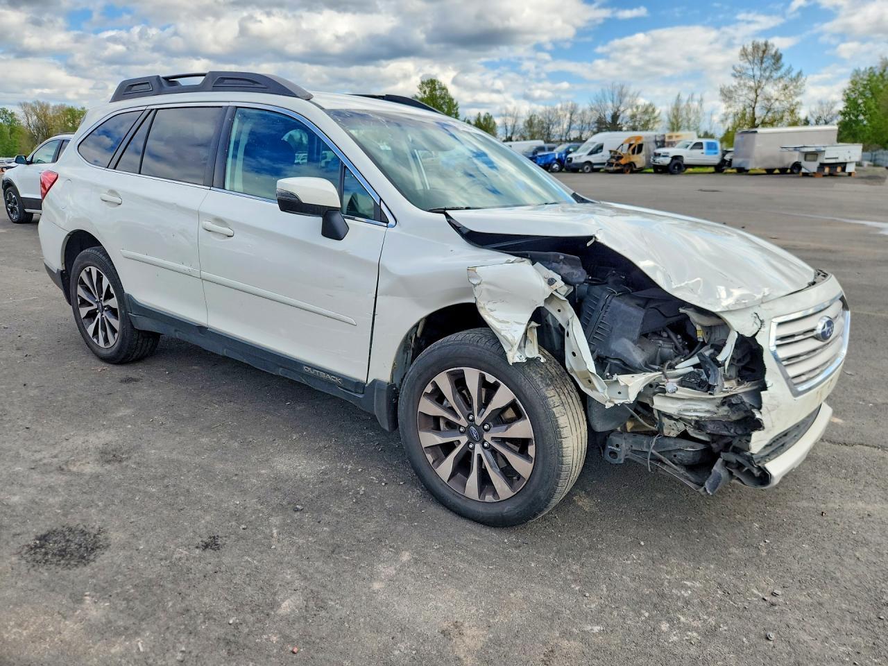 2015 Subaru Outback 2.5I Limited - Image 4