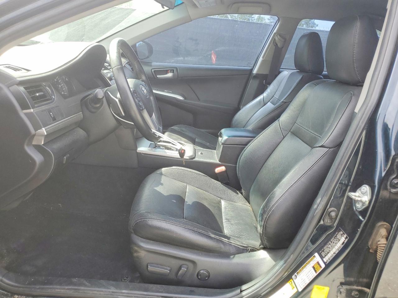 2014 Toyota Camry Se - Image 7