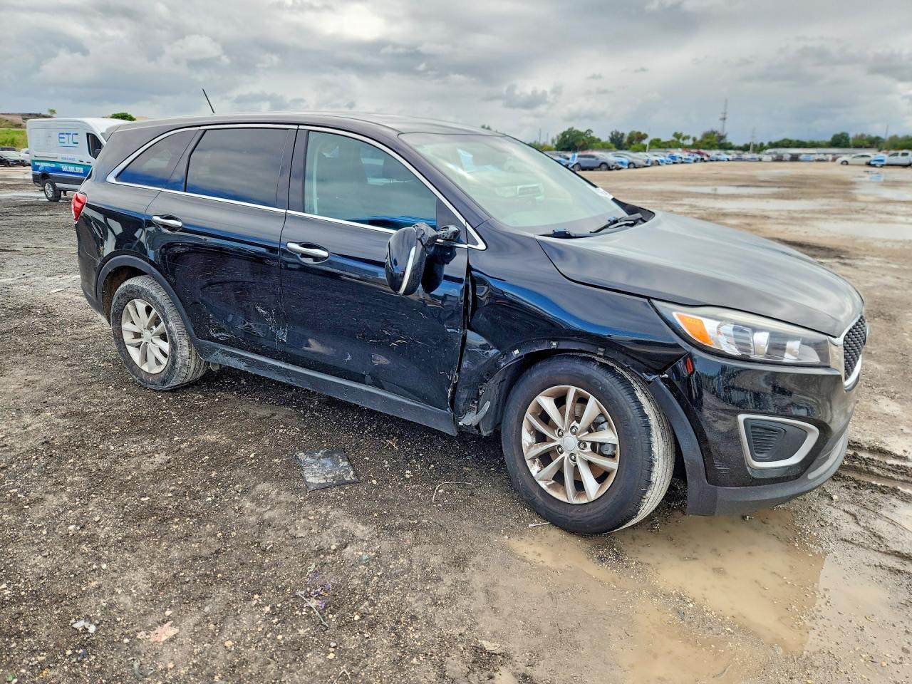 2016 Kia Sorento L - Image 4