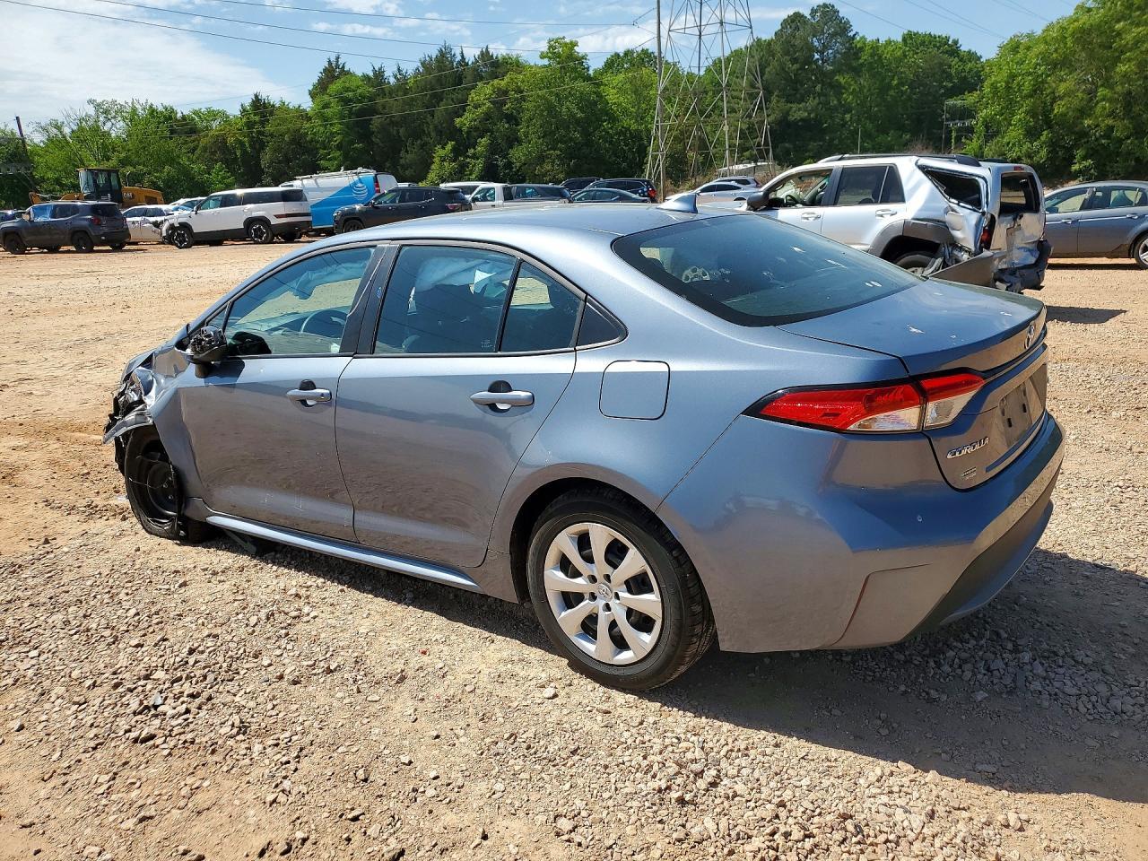 2022 Toyota Corolla Le - Image 2