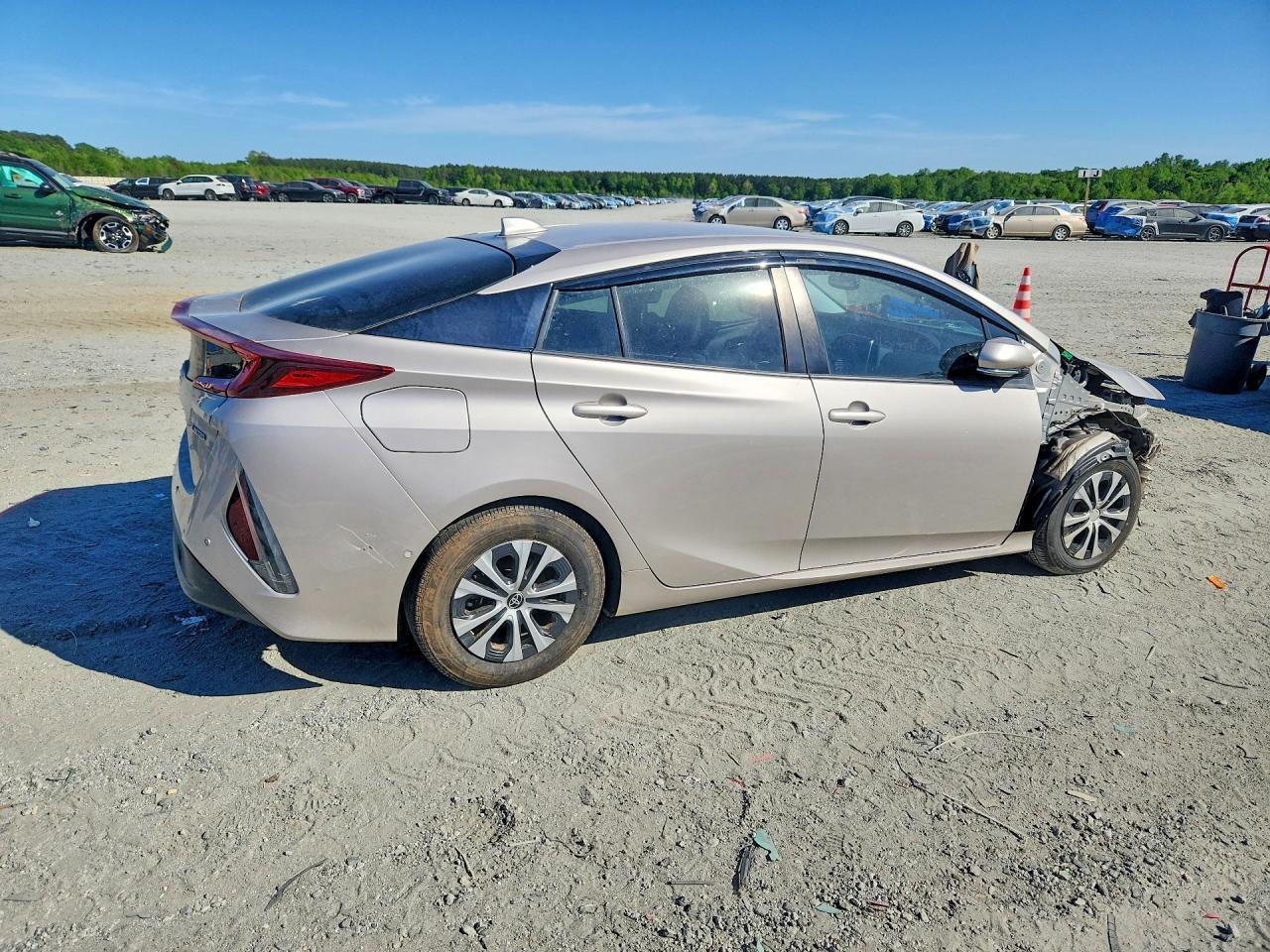 2022 Toyota Prius Prime Limited - Image 3
