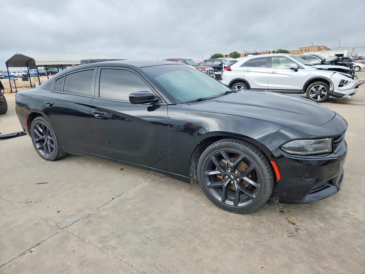 2020 Dodge Charger Sxt - Image 4