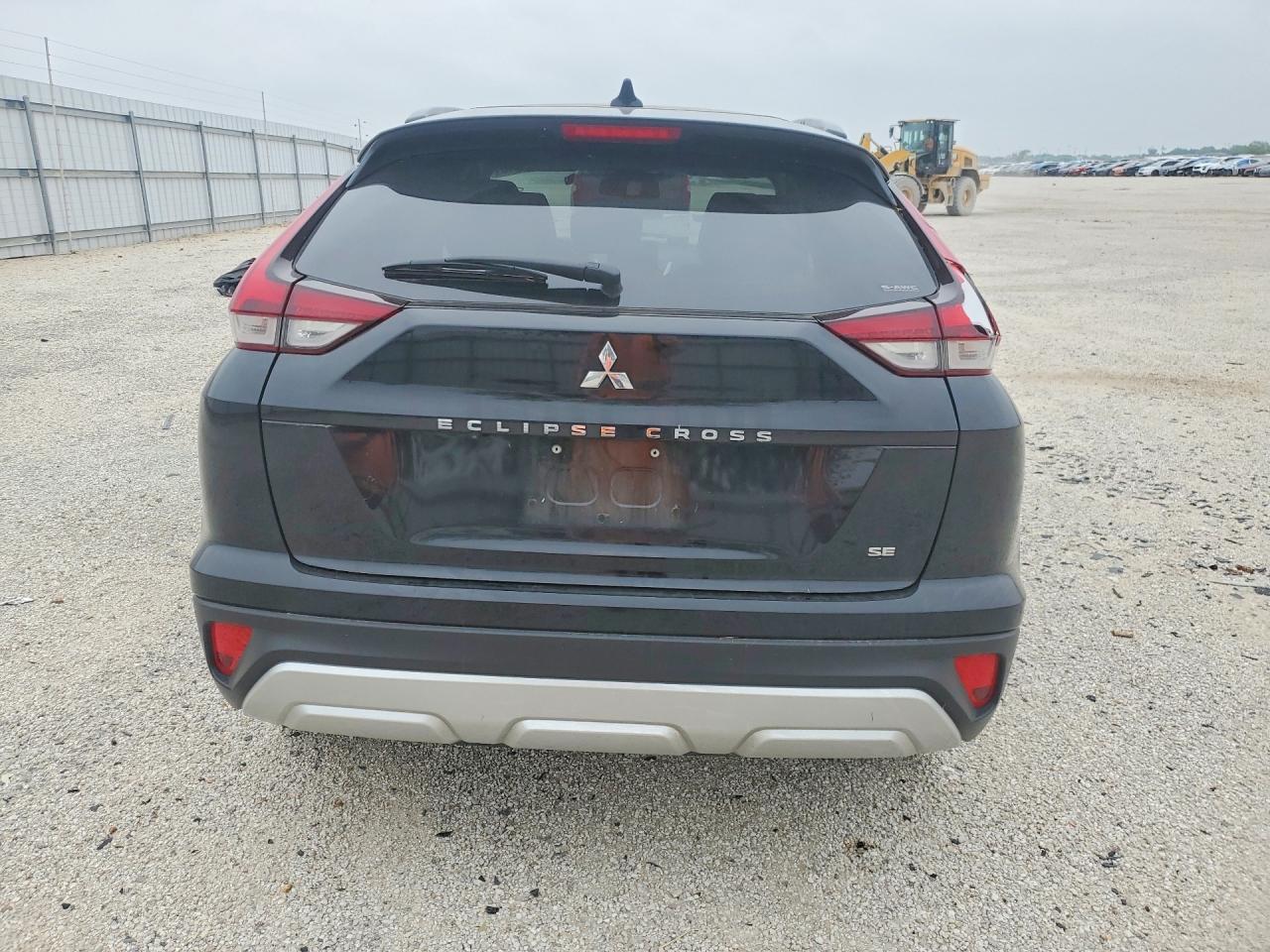 2024 Mitsubishi Eclipse Cross Se - Image 6