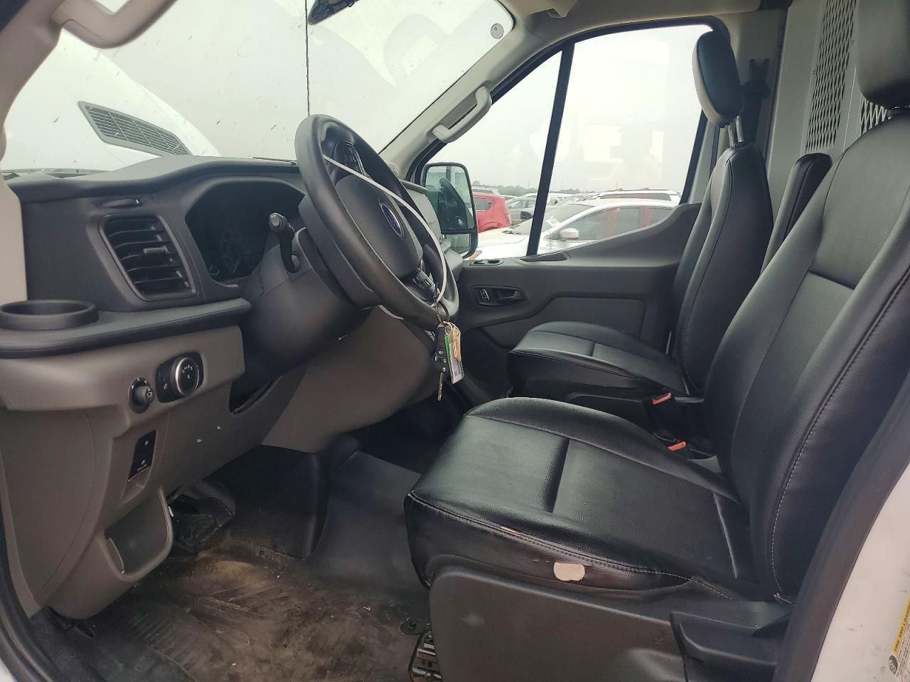 2024 Ford Transit T-250 - Фото 7