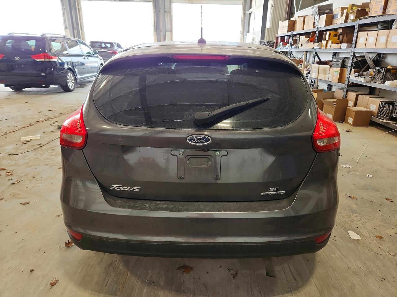 2015 Ford Focus Se - Image 6