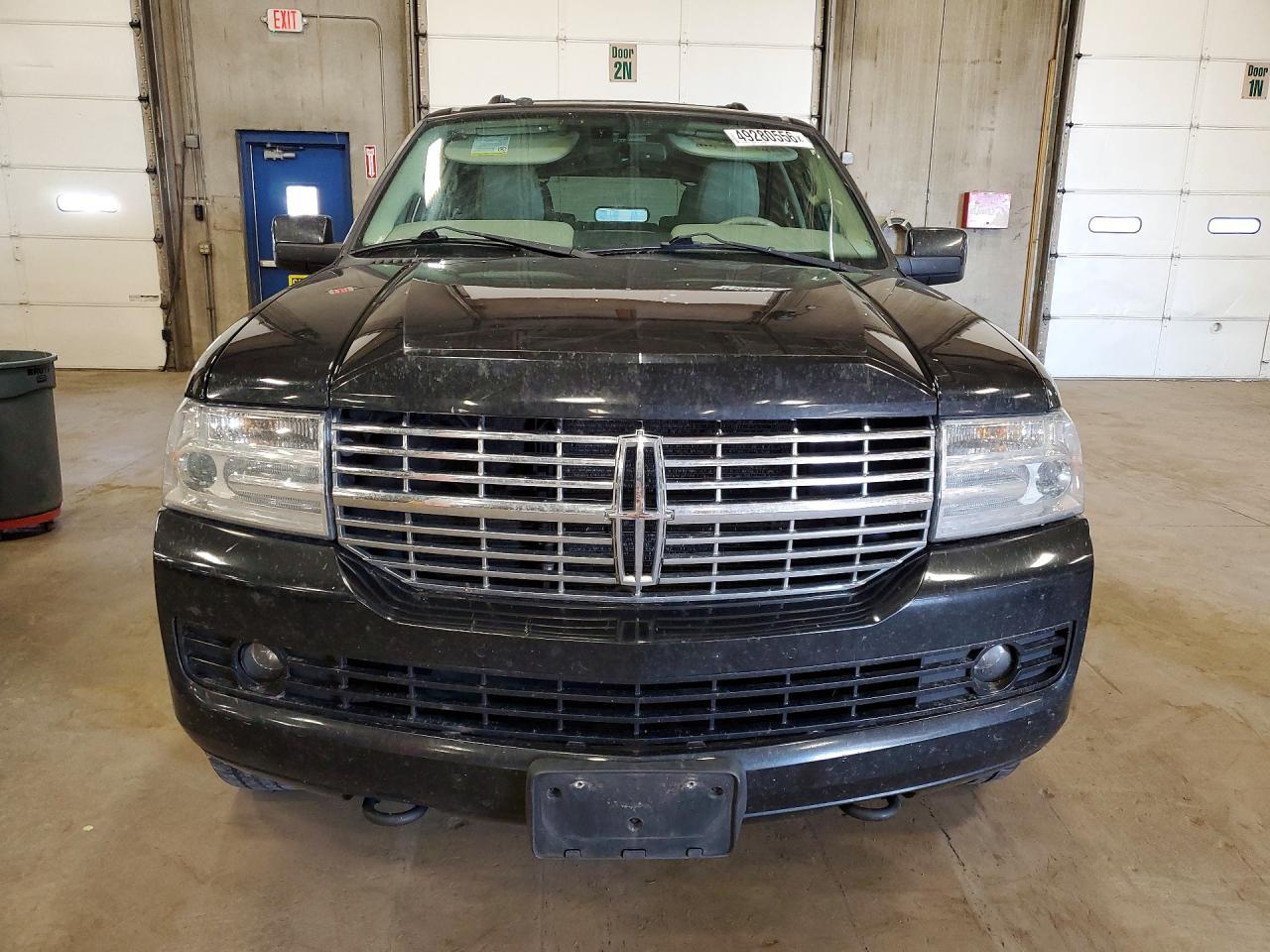 2014 Lincoln Navigator - Image 5
