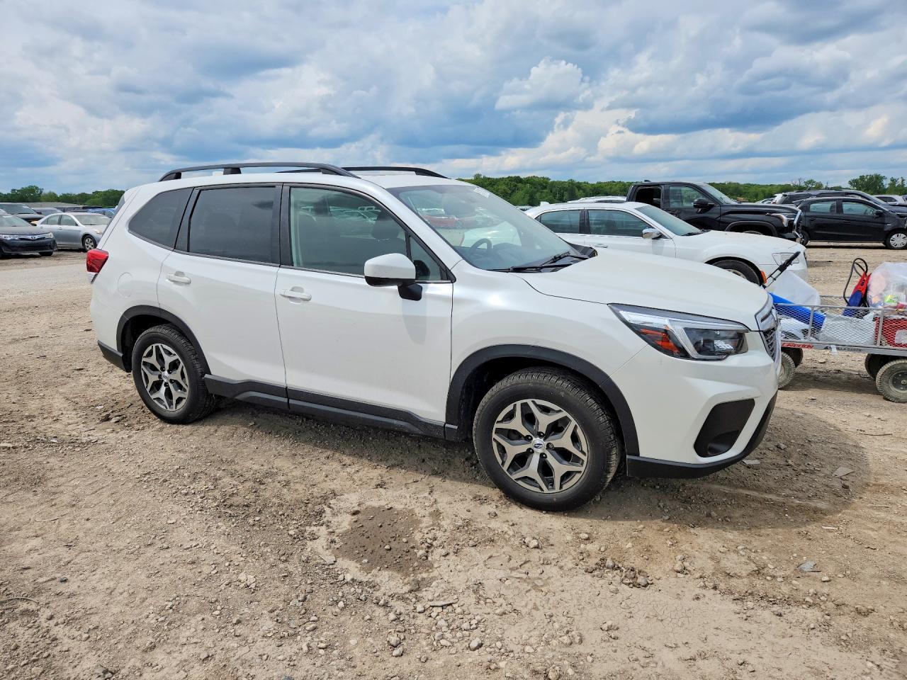 2021 Subaru Forester Premium - Фото 4