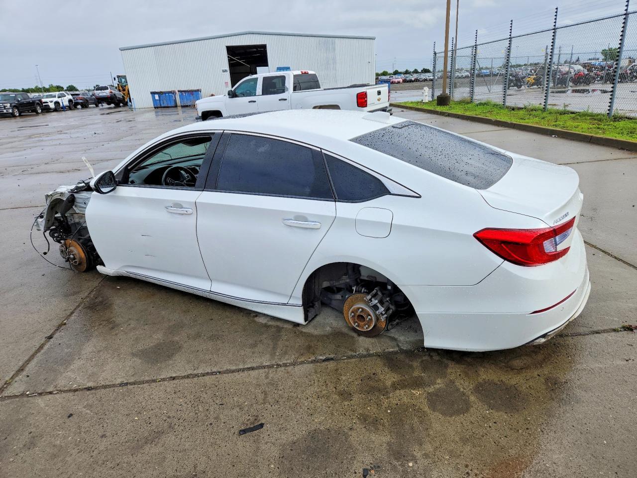 2018 Honda Accord Touring Hybrid - Image 2