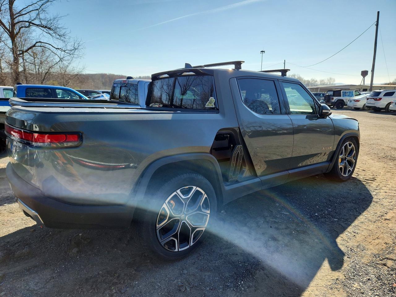 2022 Rivian R1T Launch Edition - Image 3