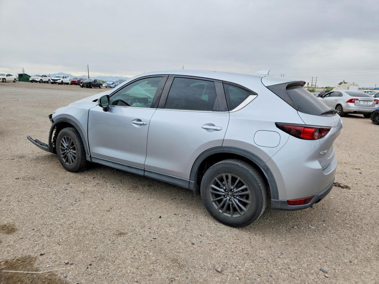 2019 Mazda Cx-5 Sport - Image 2