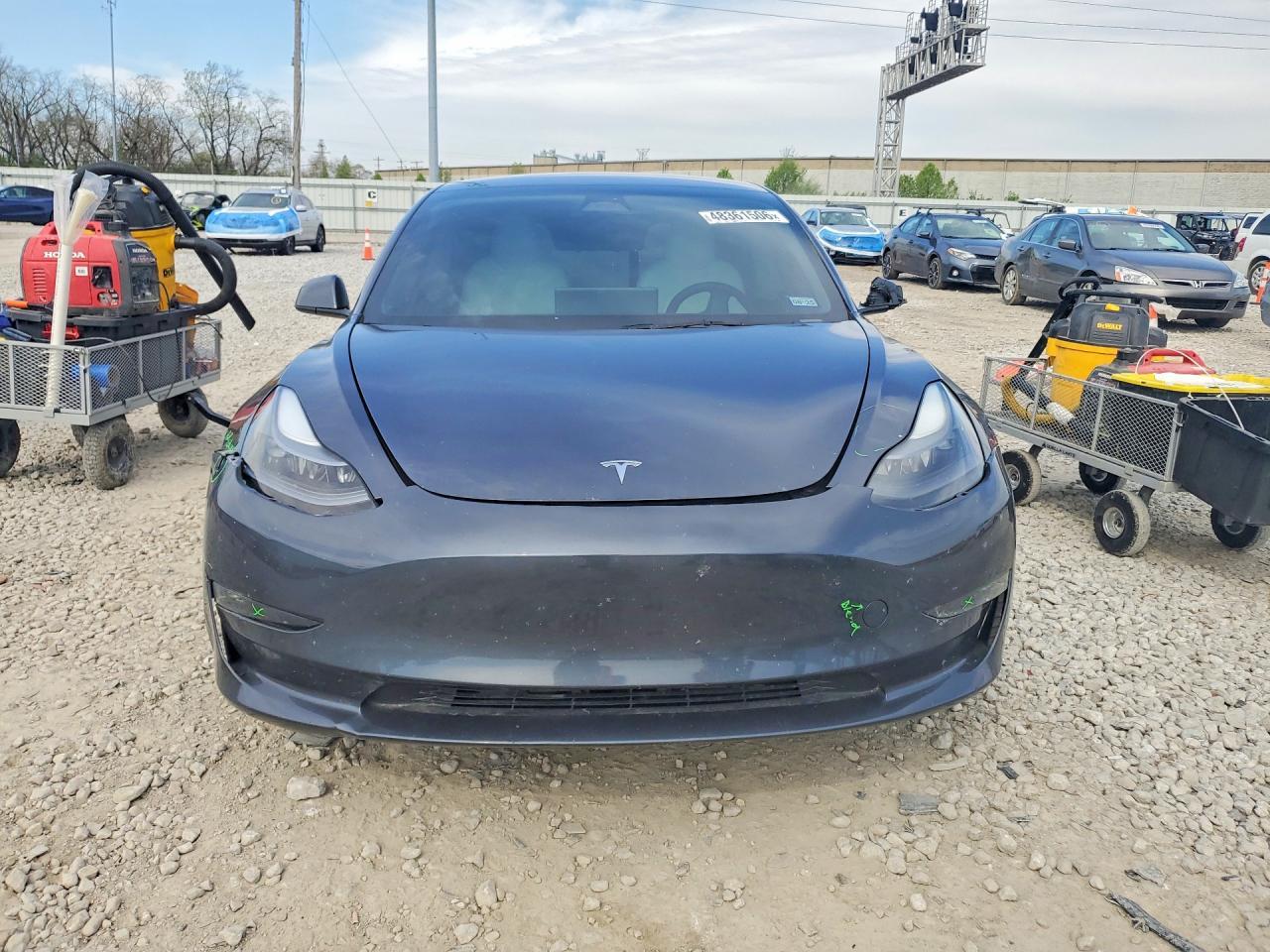 2023 Tesla Model 3 - Фото 5