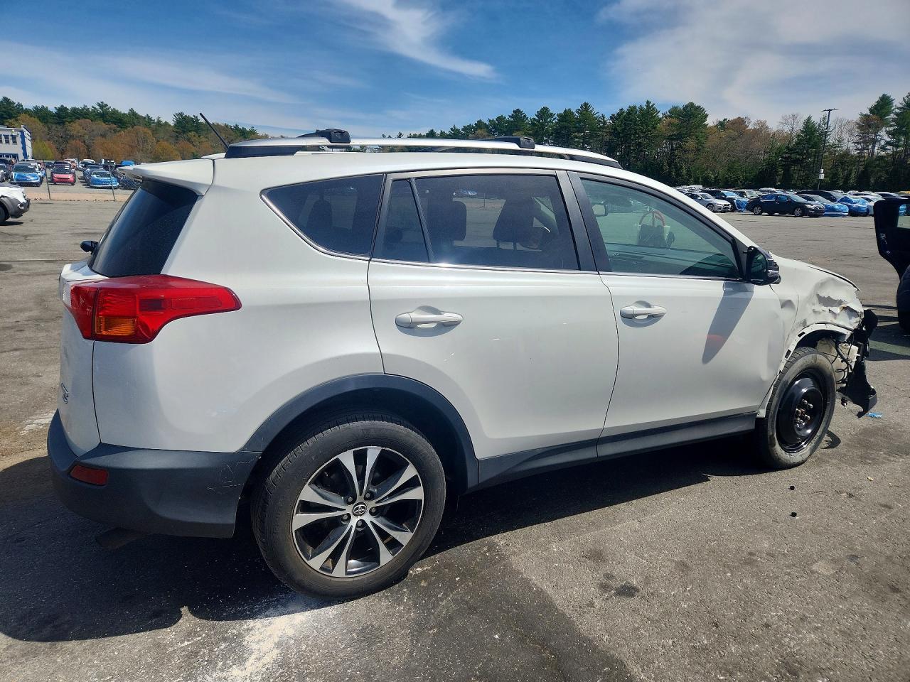 2015 Toyota Rav4 Limited - Image 3